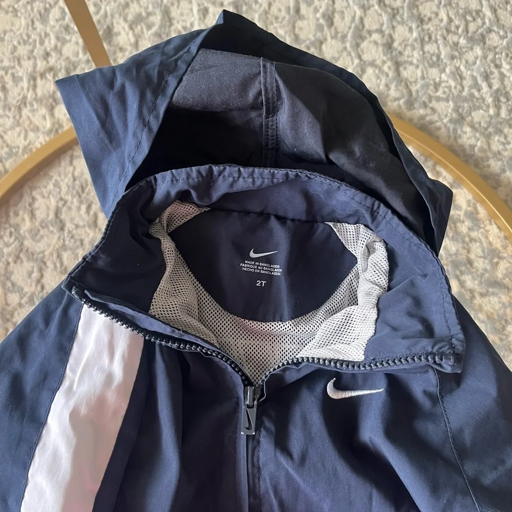 EUC Nike Kids Navy and White Windbreaker Jacket, 2T